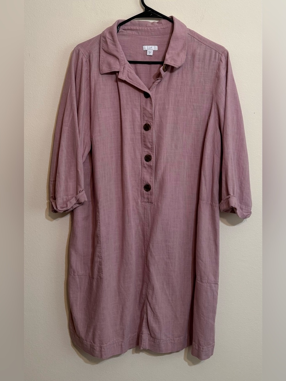 J Jill Viscose Linen Midi Dress
Dusty Rose Button Top 3/4
Length Sleeve Size XL